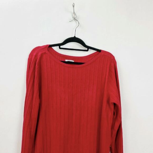 2/$30 Croft & Barrow Women’s XXL Red Ribbed Side Button Crew Neck Sweater - Picture 4 of 10